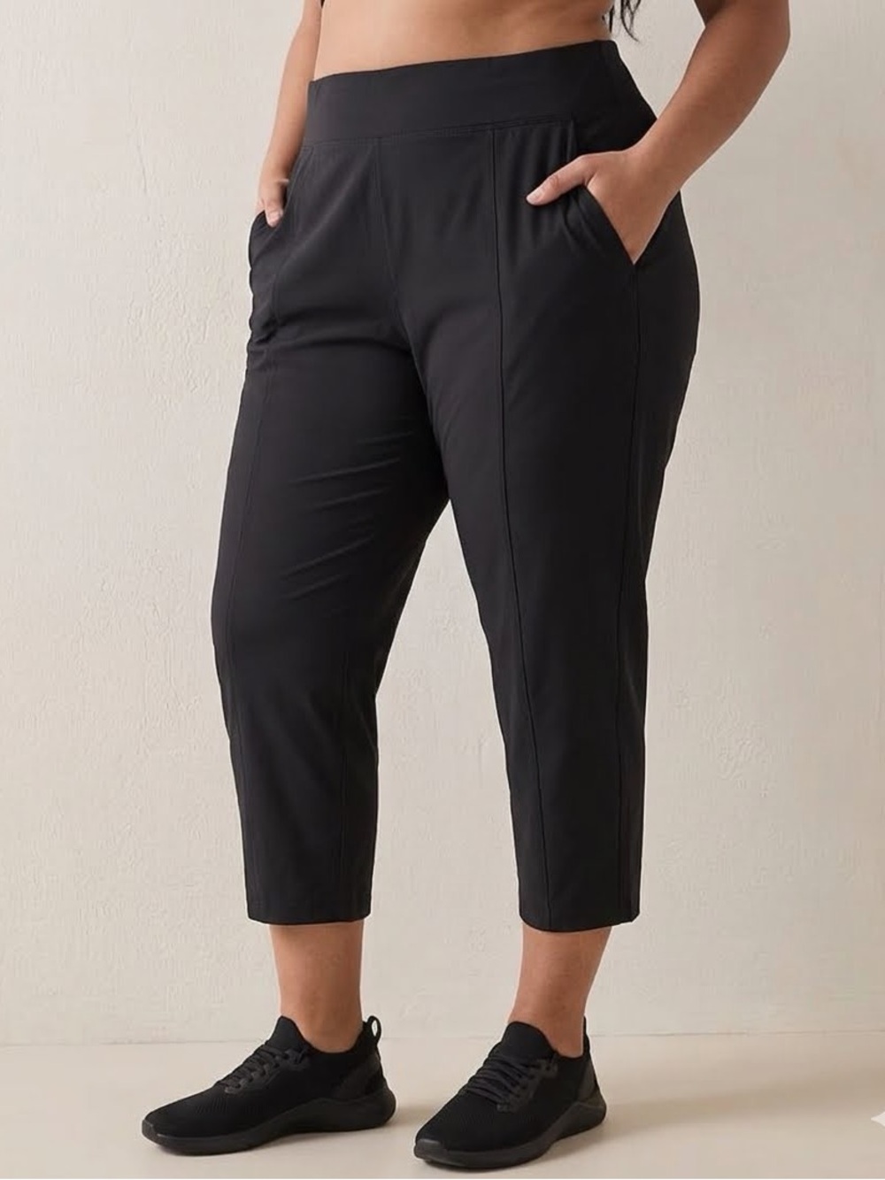 Columbia Women's Black Track Capri pants